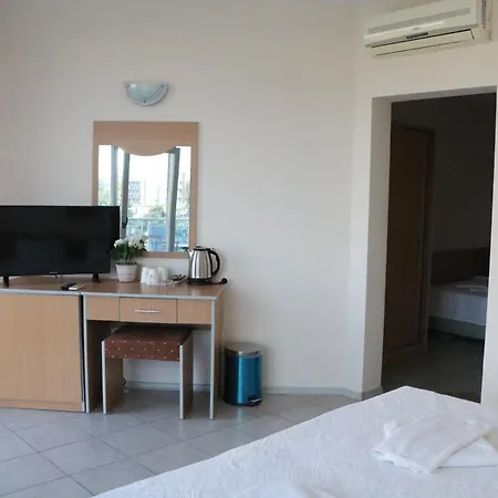 Persani Hotel-free Parking Слънчев бряг
