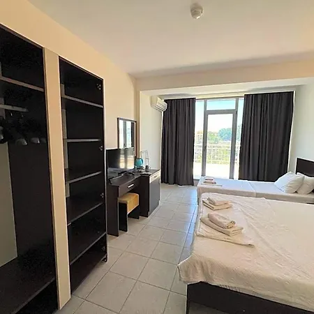 Persani Sunny Hotel
